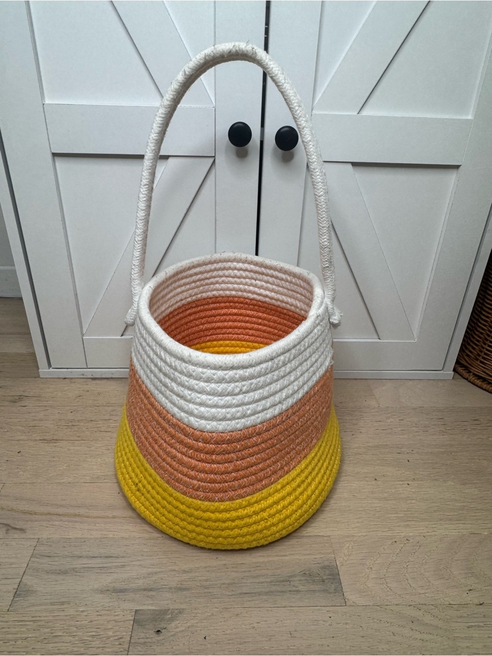 Candy Corn Robe Basket - Picture 4 of 5